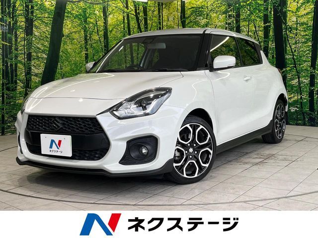 禁煙車　純正ナビ　バックカメラ　衝突被害軽減システム　レーダークルーズ