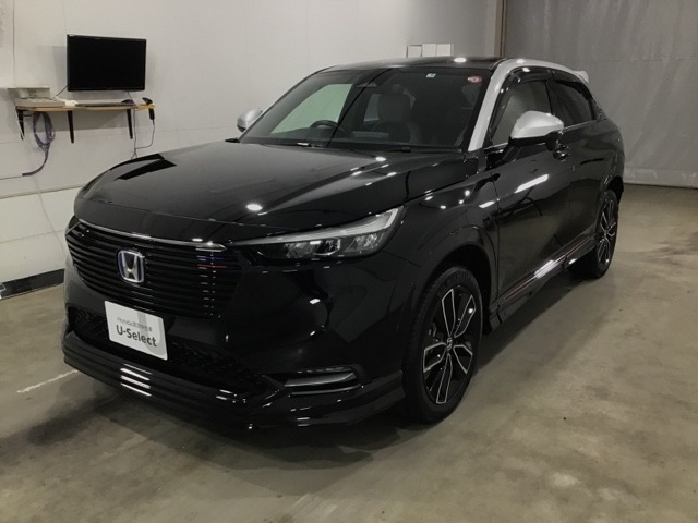 ●Honda SENSING●フルLEDヘッドライト●LEDフォグライト●ハンズフリーアクセスパワーテールゲート●ブラインドスポットインフォメーション●18インチアルミホイールなど充実装備です