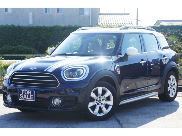 禁煙車☆革調シートカバー☆純正ナビ☆バックカメラ☆アダプティブクルーズ☆Bluetooth☆17インチアルミホイール☆LEDヘッドライト☆スマートキー☆シートヒーター☆ドライブレコーダー