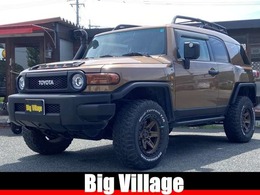 米国トヨタ FJクルーザー 4.0 4WD 左ハンドル　サイドカメラ　ブロックタイヤ