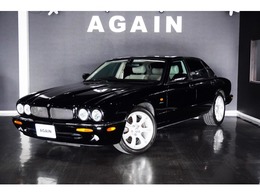 ジャガー XJ XJR 4.0 スーパーチャージド V8 ベージュレザー/社外オーディオ/