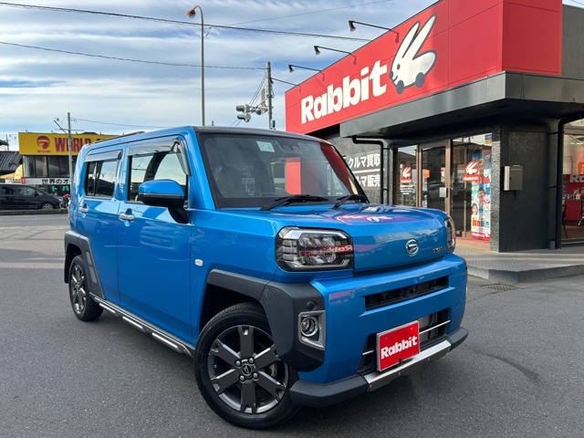 右斜め前側です。バンパー等も大きな傷はありません。