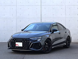 アウディ RS3セダン 2.5 4WD RSエグゾースト　ブラックスタイル　B＆O