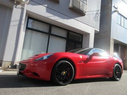 フェラーリ カリフォルニア30 F1 DCT ディーラー車　禁煙車　左H