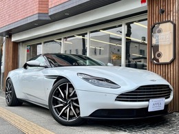 アストンマーティン DB11 5.2 V12右H 走行14900K台 OPデュオトーン本革