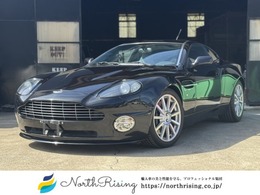 アストンマーティン V12ヴァンキッシュ S V12エンジン　左ハンドル　オレンジブラウ