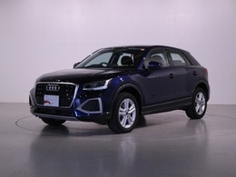 アウディ Q2 35 TDI アドバンスト ディーゼルターボ ナビゲーションパッケージ　コンビニエンス