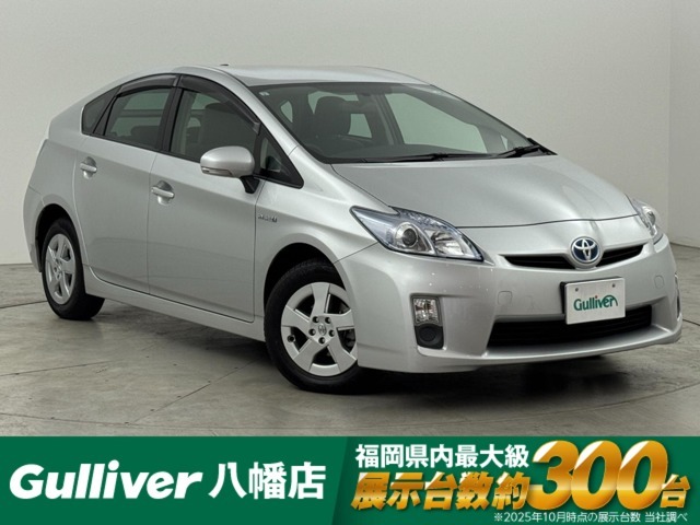 純正CDコンポ　スマートキー　純正15インチアルミホイール　オートライト　ステアリングスイッチ　電動格納式ミラー　純正フロアマット　レベライザー　ドアバイザー　エンジンプッシュスタート