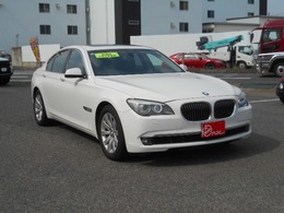BMW 7シリーズ 740i サンルーフ　革シート