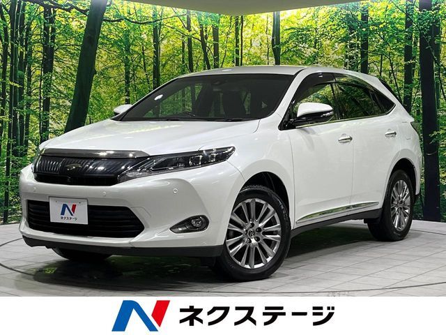 4WD　禁煙車　衝突軽減　JBLサウンド機能付純正8型ナビ　全周囲カメラ