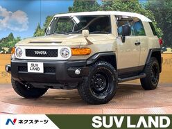 H28　トヨタ　FJ　クルーザー　4WD