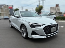 アウディ A3セダン 30 TFSI アドバンスト 社有車　ワンオーナー　禁煙車