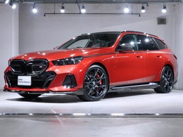 BMW i5ツーリング M60 xドライブ 4WD セレクトP　MカーボンエクステリアP　パノ