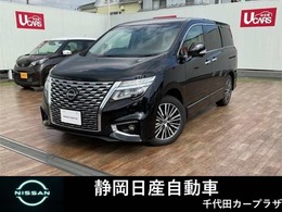 日産 エルグランド 2.5 250ハイウェイスターS 登録済未使用車　純正アルミホイール　2列