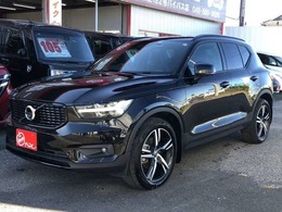 ボルボ XC40 B4 AWD Rデザイン 4WD 純正ナビ　TV　360°カメラ