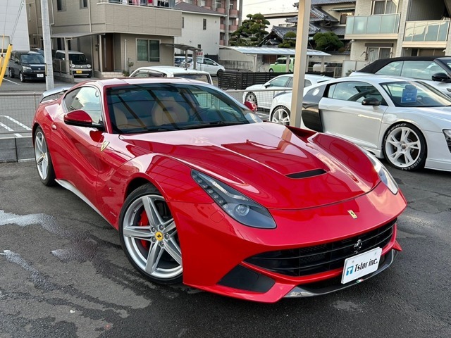ご覧いただきありがとうございます。愛媛県天山にありますTstor（ティーストール）です。当店は輸入車・国産車ともお客さまの生活を上質にする1台をご提案させていただきます。