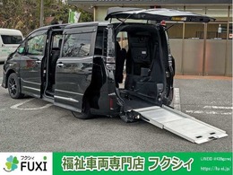 トヨタ ヴォクシー 2.0 ZS ウェルキャブ スロープタイプI 車いす1脚仕様車 