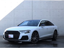 アウディ A8 55 TFSI クワトロ 4WD ・サンルーフ ・ブラックスタイル・Sline