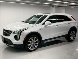 キャデラック XT4 プラチナム 4WD パノラマルーフ　白レザー　純正20AW　360