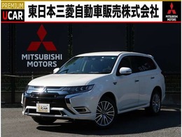 三菱 アウトランダーPHEV 2.4 G 4WD 禁煙車　残存84.6パーセント　ナビ