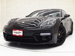 ポルシェ パナメーラ 4 Eハイブリッド PDK 4WD OP317/スポーツクロノPKG/21inAW/黒革