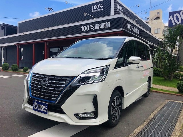 日産 セレナ 1 2 E Power ハイウェイスター V 22年 8キロ 茨城県 100 新車館つくば中央店 Carview