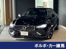 ボルボ S60 リチャージ プラグイン ハイブリッド T6 AWD インスクリプション 