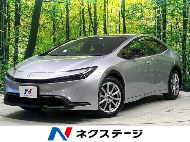 4WD　純正ナビ　バックカメラ　寒冷地仕様　衝突被害軽減システム