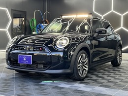 ミニ ミニ クーパーS 5ドア DCT 車検令和10年3月 走行距離5300km 新車保証