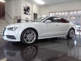 アウディ A7スポーツバック 3.0 TFSI クワトロ Sラインパッケージ 4WD タイヤ4本新品交換済み