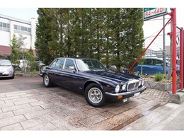 デイムラー デイムラー ダブルシックス W6　ディーラー車　右ハンドル