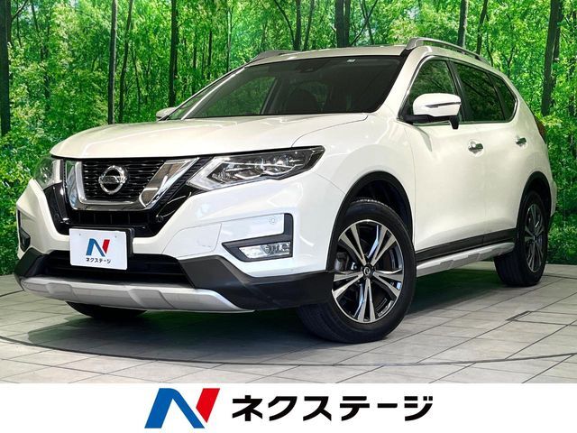 禁煙車　ガラスルーフ　純正ナビ　電動リアゲート　衝突軽減