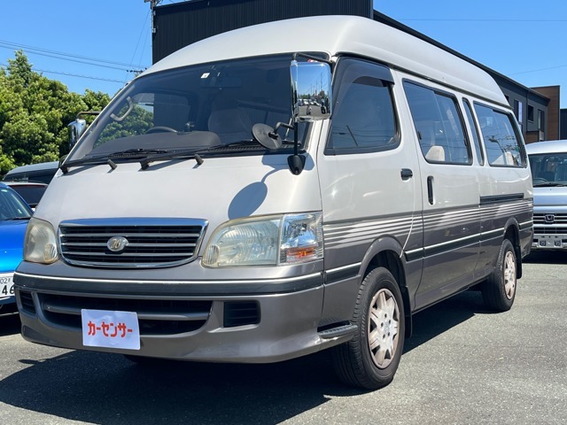 当店のお車をご覧くださり誠にありがとうございます。H14年式ハイエースワゴン3.0ディーゼルターボ G-pグランドキャビン入庫しました！