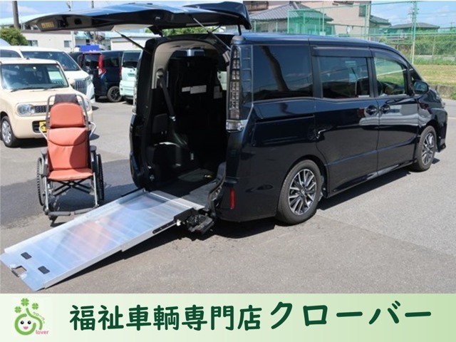 福祉車輌のことなら福祉車輌専門店クローバーにお任せください！購入の際のご相談からアフターフォローもしっかりと対応していきます！初めての福祉車輌選びのお手伝いや最適な車種のご提案もさせていただきます！