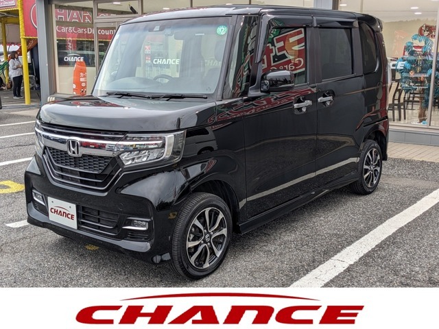 ☆おかげさまで！！☆　チャンスは年間販売台数3000台以上、車検台数も約6500台以上と多くの実績がございます！お客様への感謝の気持ちを忘れずに日々の営業活動に取り組んでいます。