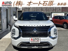 三菱 アウトランダー PHEV 2.4 P 4WD パノラマサンルーフ　純正9インチナビ　360