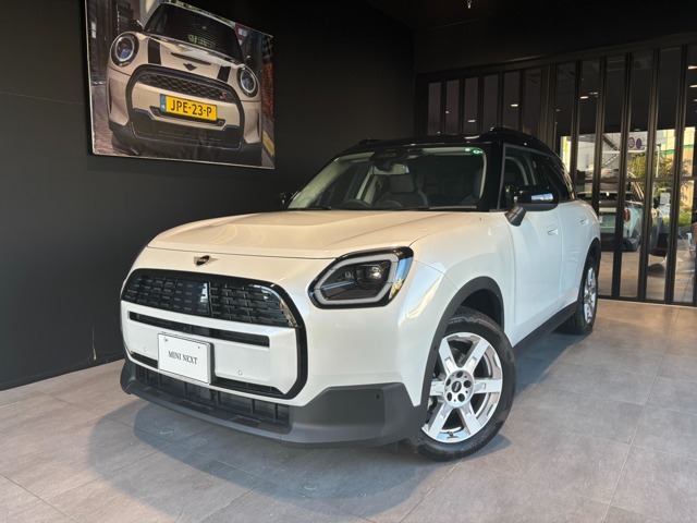 THE　NEW　　MINI　COUNTRYMAN　D