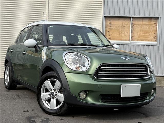 人気色ジャングルグリーンのMINIクロスオーバー/クーパーDが入庫しました！