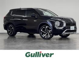 三菱 アウトランダー PHEV 2.4 P 4WD BOSEプレミアムサウンドシステム/9インチナ