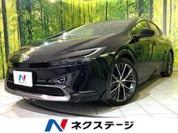 トヨタ プリウス 2.0 Z E-Four 4WD ガラスルーフ　純正12型ディスプレイオーデ