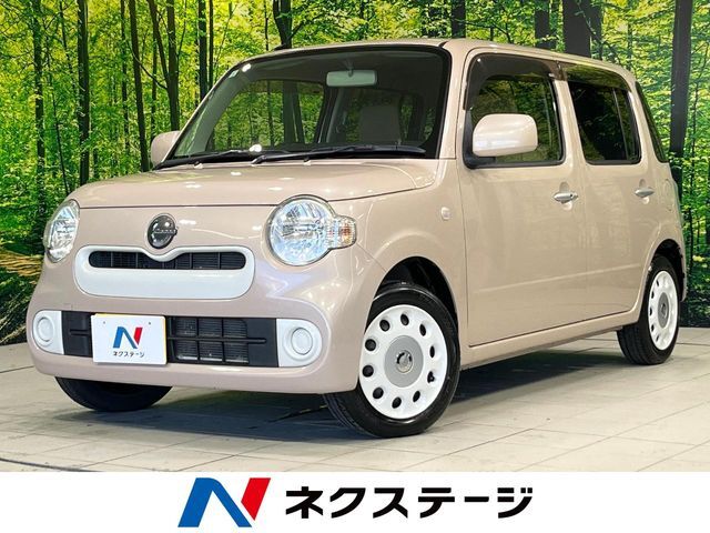 4WD　純正ナビ　バックカメラ　禁煙車　スマートキー　オートエアコン