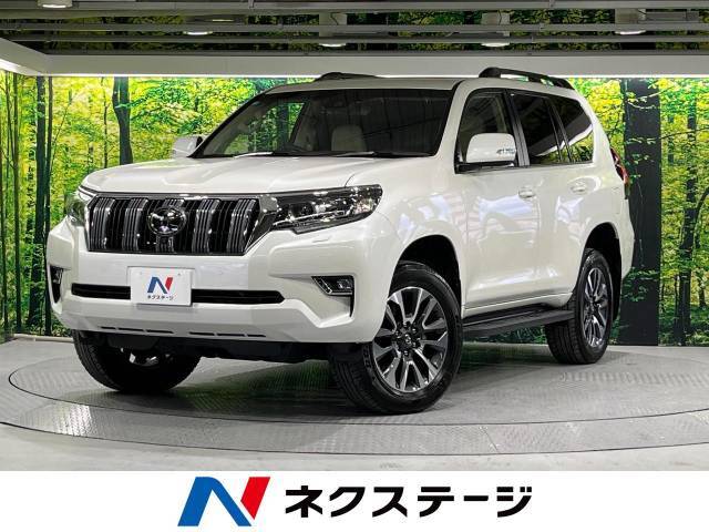 サンルーフ　4WD　7人乗り　純正9型ナビ　セーフティセンス　禁煙車