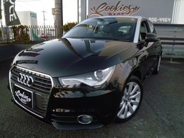 アウディ A1スポーツバック 1.4 TFSI スポーツパッケージ 純正ナビTV　スマートキー　キセノン
