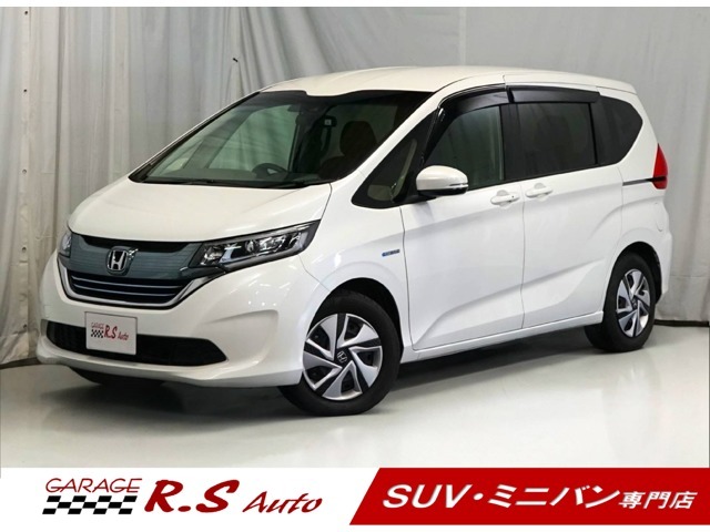 ホンダの人気コンパクト、フリードが入荷しました☆彡コンパクト車ながら広々した車内空間です。両側電動スライドなので、省スペースでドアの開閉が可能♪運転に自信がない方やお子様がいる家庭にお勧めの1台です！