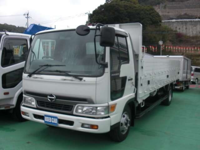 トラック専門店の沖田自動車です！！販売、買取はもちろんですが特装や車検、鈑金塗装もお任せ下さい！！