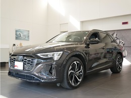 アウディ Q8 e-tron 55 クワトロ Sライン 4WD 認定中古車　ブラックスタイリング