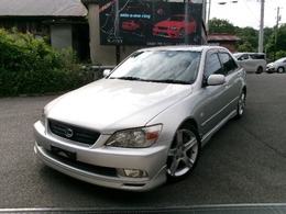 トヨタ アルテッツァ 2.0 AS200 Zエディション ジータバンパーリップ付きフルエアロ