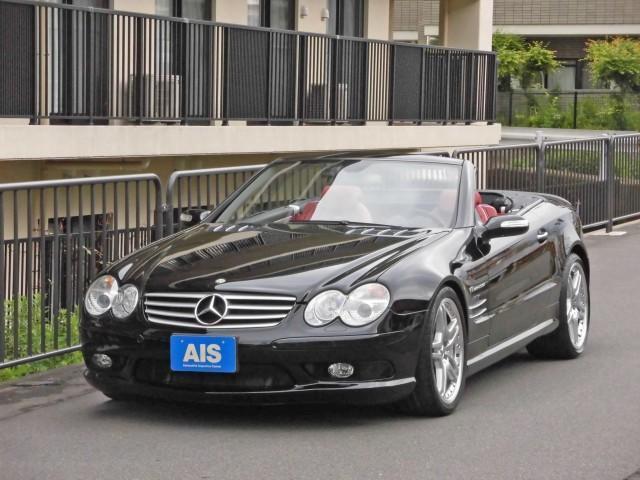 V8　5500ccスーパーチャージャーエンジンにロングノーズ、ワイド＆ロースタイルで一際異彩を放つAMG　SL55！