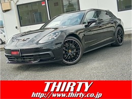 ポルシェ パナメーラスポーツツーリスモ 4 PDK 4WD 黒革　サンルーフ　21インチアルミ　CarPla
