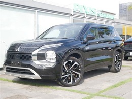 三菱 アウトランダー PHEV 2.4 P 4WD メーカーオプションナビ　全方位モニター